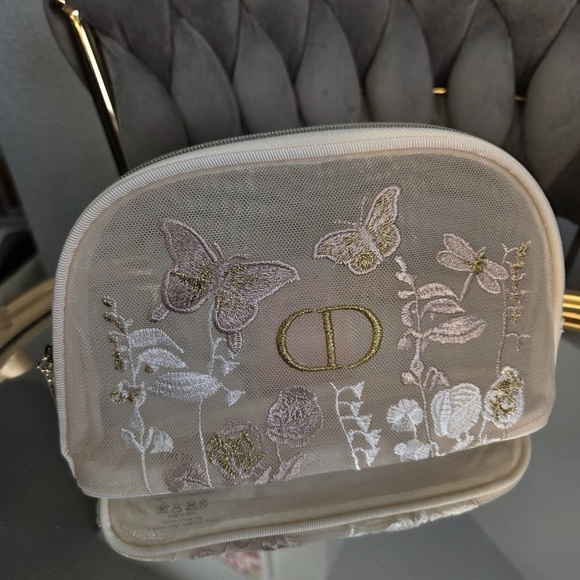 NEW DIOR 2025 Mother's Day Cosmetic Pouch Embroidered Butterflies - Picture 5 of 5